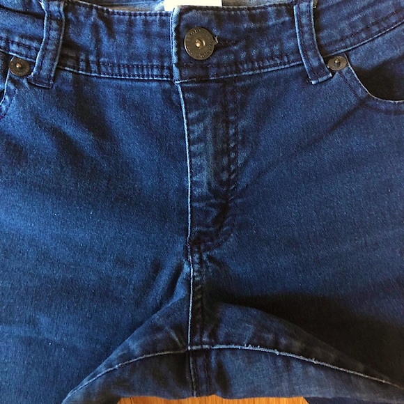 Brody Jeans Medium Wash Jeans - Picture 5 of 9